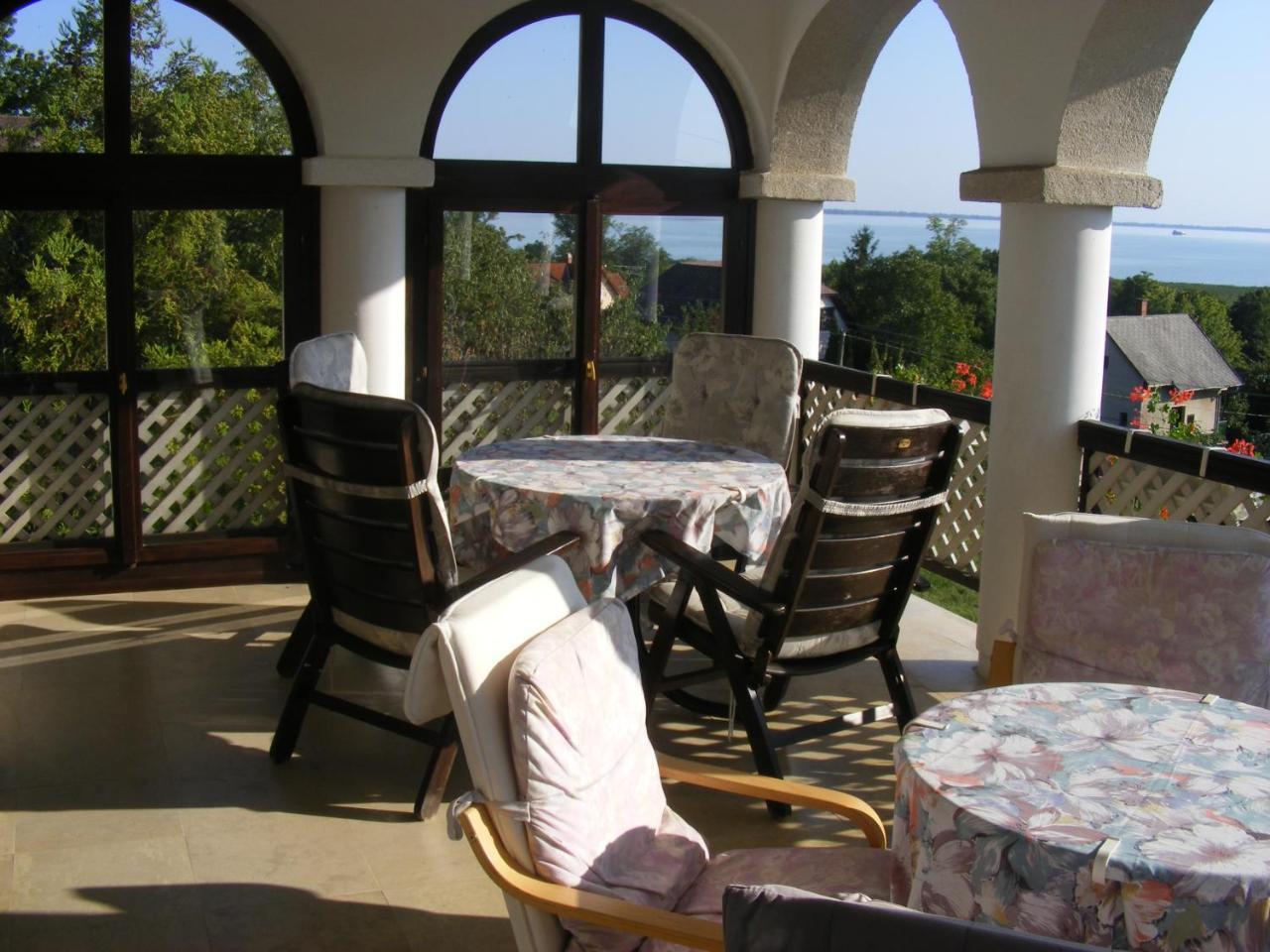 Pigal Panzio Bed and Breakfast Badacsonyörs Buitenkant foto