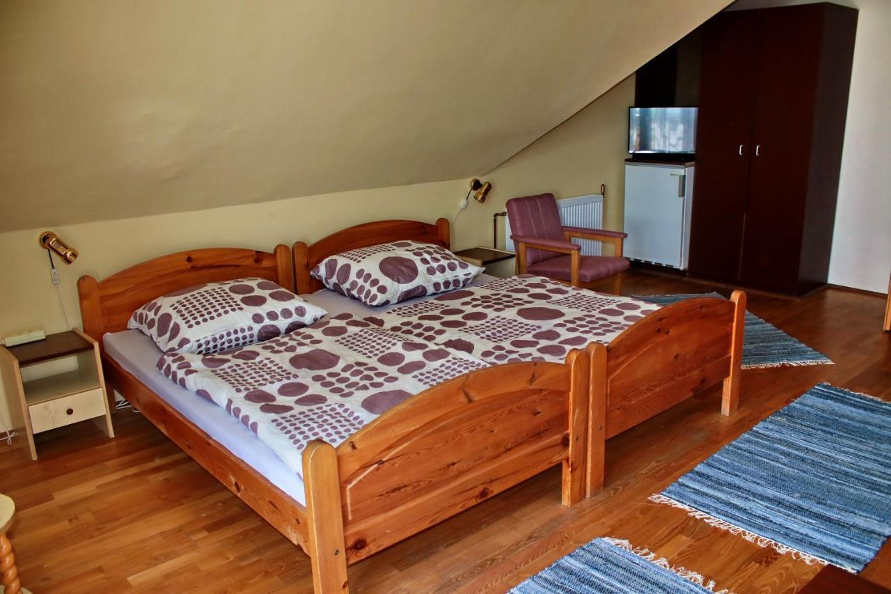 Pigal Panzio Bed and Breakfast Badacsonyörs Buitenkant foto