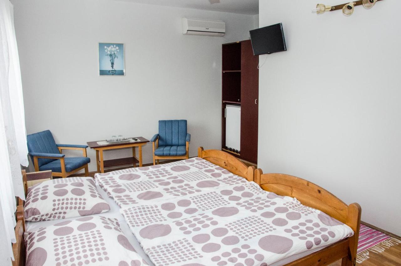Pigal Panzio Bed and Breakfast Badacsonyörs Buitenkant foto